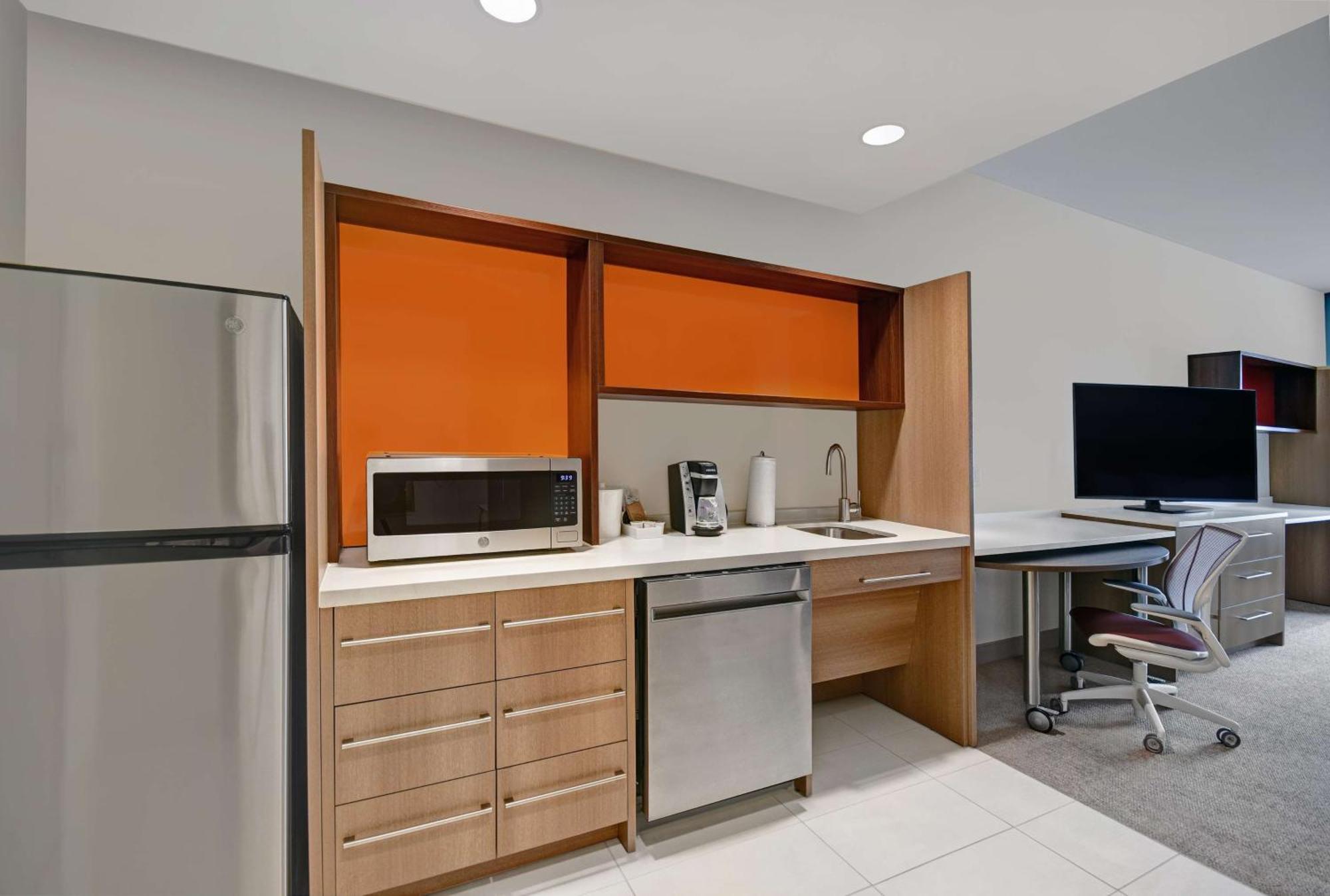 Home2 Suites By Hilton Blacksburg University ภายนอก รูปภาพ